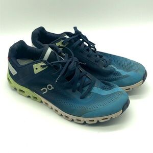 On Cloudflow 3 Running Shoes Men's 9.5 Activewear Gym Lace Up Training Sneakers